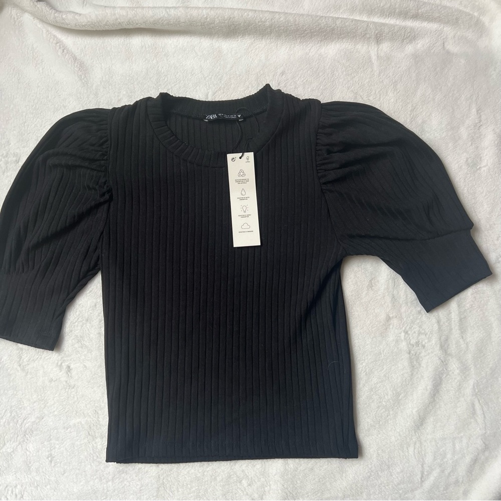 Zara NWT crop top puff sleeve Black Size Medium Ribbed Fabric Crew Neck